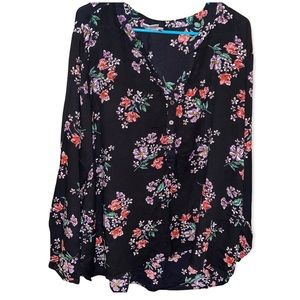 CW CLASSICS Women’s Blouse with flowers. Size 3X